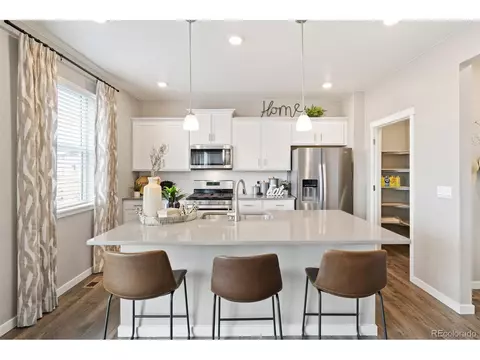 27516 E Byers Pl, Aurora, CO 80018 photo 9