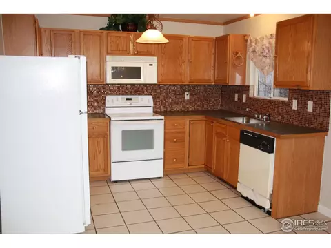 2414 Ash Ave, Greeley, CO 80631 photo 3