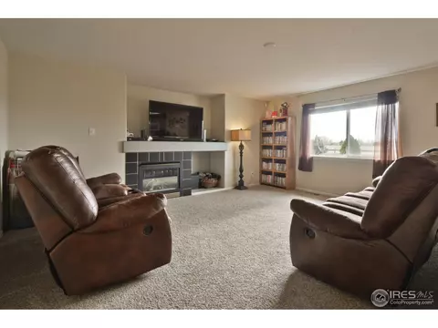 5433 Bear Ln, Frederick, CO 80504 photo 9