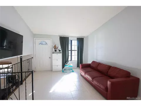 5183 Sable St, Denver, CO 80239 photo 3