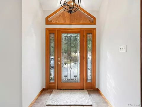 Entry Way - 2671 Crestridge Ct, Boulder, CO 80302 photo 2 of 2