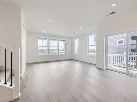 735 Aspen Ave, Bennett, CO 80102 photo 8