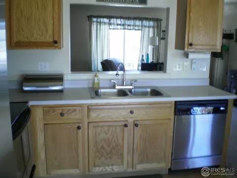 4851 Jasper St, Denver, CO 80239 photo 8