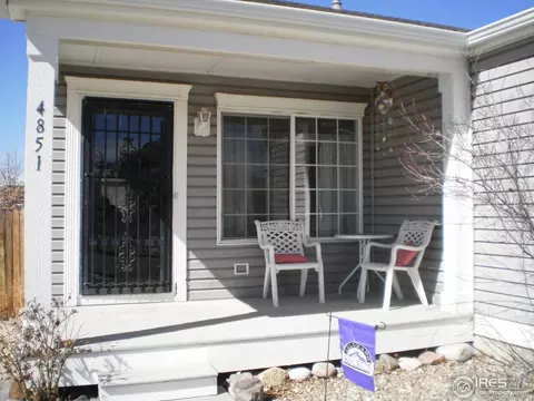 4851 Jasper St, Denver, CO 80239 photo 3