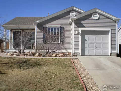 4851 Jasper St, Denver, CO 80239 photo 1