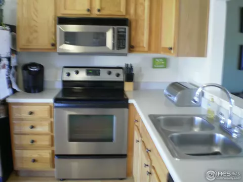 4851 Jasper St, Denver, CO 80239 photo 7
