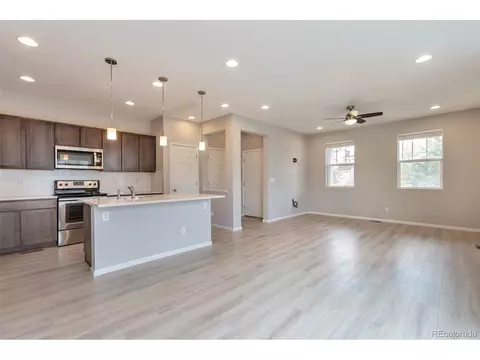 15892 Warner Dr, Denver, CO 80239 photo 8