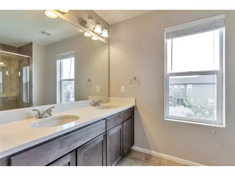 15892 Warner Dr, Denver, CO 80239 photo 11