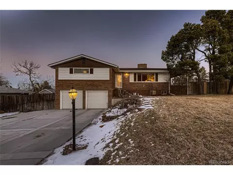 960 S Vance St, Lakewood, CO 80226