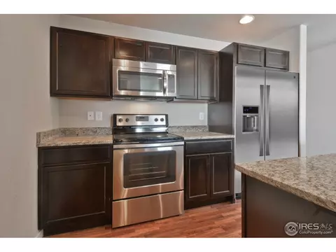 425 Stardust Ct, Dacono, CO 80514 photo 2