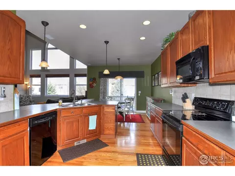 8107 Islander Ct, Windsor, CO 80528 photo 4