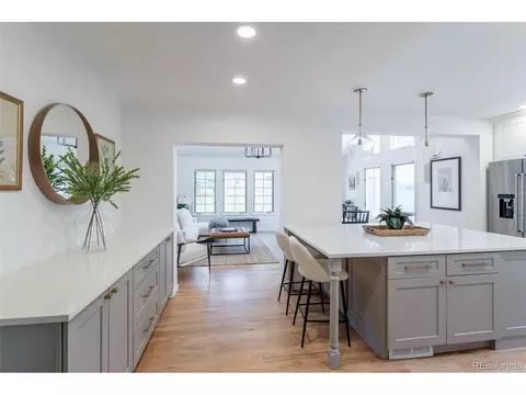 888 S Josephine St, Denver, CO 80209
