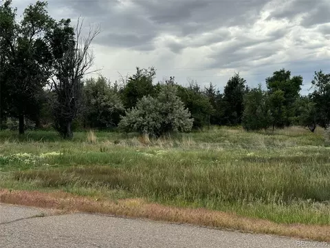 S Pine St, Keenesburg, CO 80643