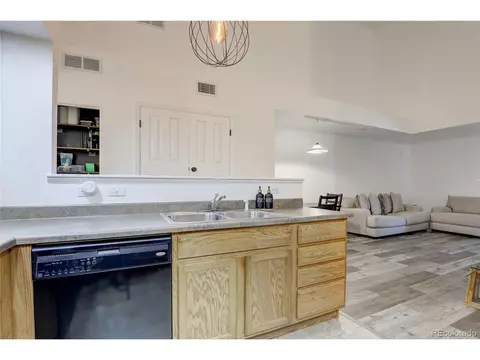 18821 E Water Dr #E, Aurora, CO 80013 photo 6