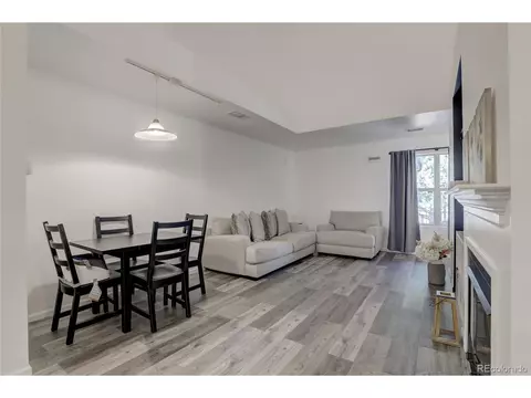 18821 E Water Dr #E, Aurora, CO 80013 photo 3