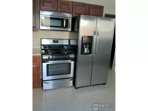 951 Ash Ct, Thornton, CO 80229 photo 8