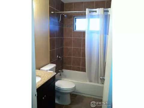 951 Ash Ct, Thornton, CO 80229 photo 11