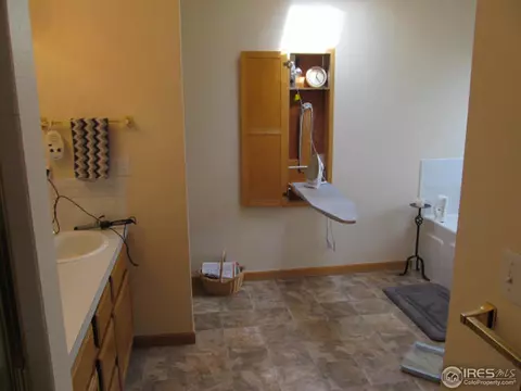 2456 Mapleton Cir, Longmont, CO 80503 photo 16