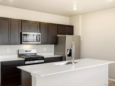 22155 E 7th Pl, Aurora, CO 80018 photo 6