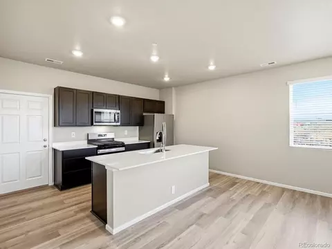 22155 E 7th Pl, Aurora, CO 80018 photo 8
