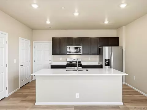 22155 E 7th Pl, Aurora, CO 80018 photo 5