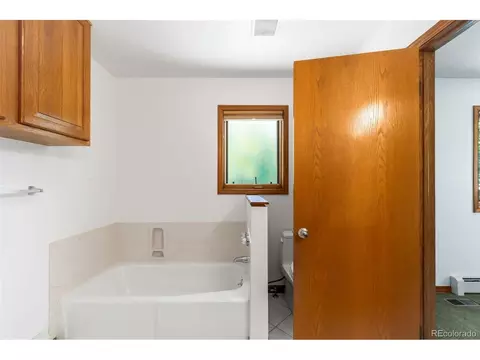 Bath - 1591 Marshall Rd, Boulder, CO 80305 photo 2 of 5
