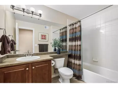 Bath - 22230 Euclid Dr, Aurora, CO 80016 photo 3 of 3