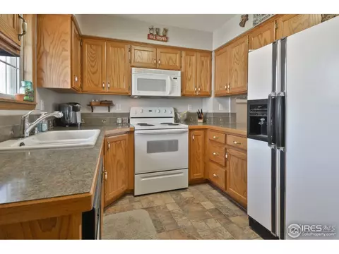 312 E Nebraska Ave, Berthoud, CO 80513 photo 8
