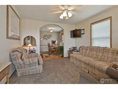 312 E Nebraska Ave, Berthoud, CO 80513 photo 5