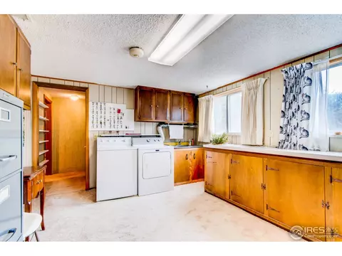 21001 Highway 7, Lyons, CO 80540 photo 22
