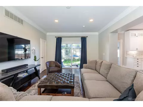 1637 S Logan St, Denver, CO 80210 photo 8