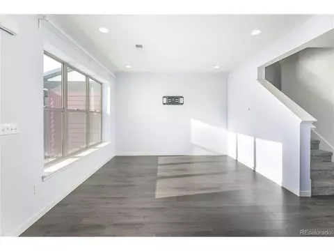 10397 E 56th Pl, Denver, CO 80238 photo 6