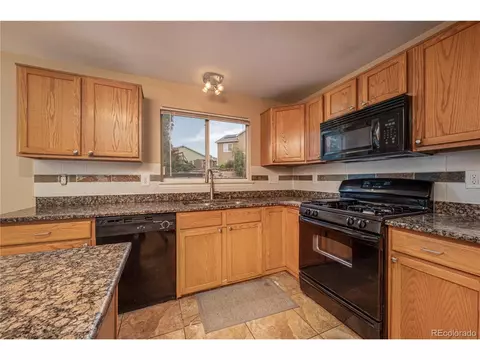 19873 E Stanford Dr, Centennial, CO 80015 photo 2