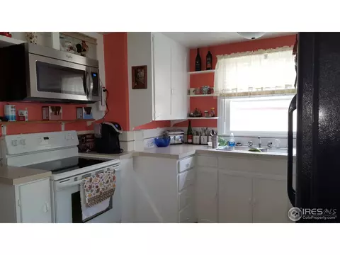 307 17th Ave, Greeley, CO 80631 photo 2