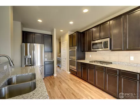 5482 Pinelands Dr, Frederick, CO 80504 photo 3