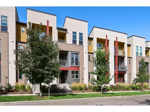 537 S Upham Ct, Lakewood, CO 80226