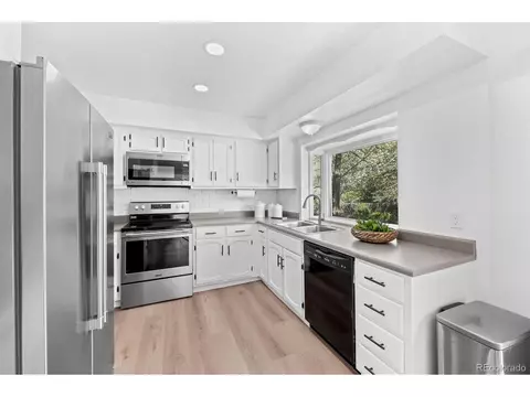 8060 Marshall Ct, Arvada, CO 80003 photo 11