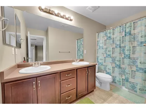 492 N Jackson Gap Way, Aurora, CO 80018 photo 6