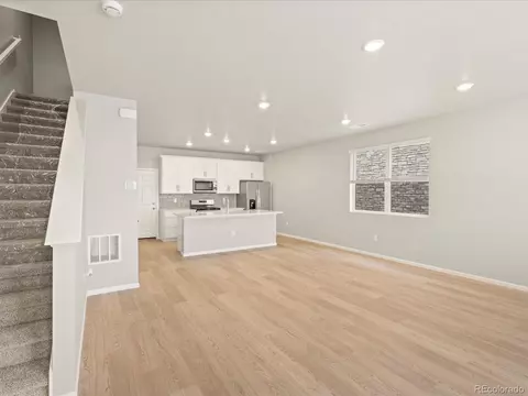 22340 E 8th Ave, Aurora, CO 80018