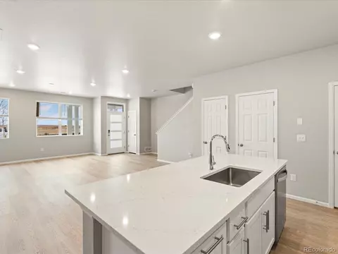 22340 E 8th Ave, Aurora, CO 80018 photo 9