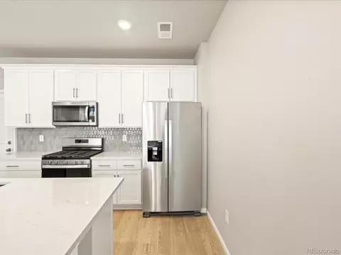 22340 E 8th Ave, Aurora, CO 80018 photo 4