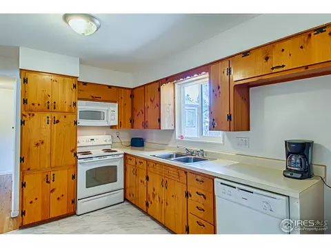 740 Crescent Dr, Boulder, CO 80303 photo 13