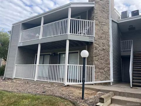 921 S Walden St #105, Aurora, CO 80017