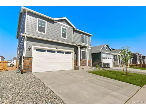 195 Yellowtail St, Bennett, CO 80102 photo 2