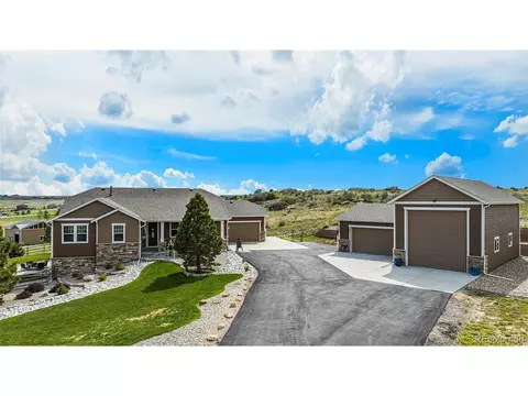 555 Heritage Trl, Elizabeth, CO 80107