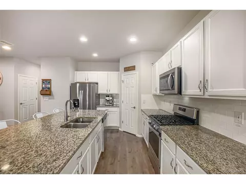 16075 E Warner Dr, Denver, CO 80239 photo 22