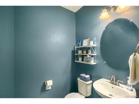 16075 E Warner Dr, Denver, CO 80239 photo 21