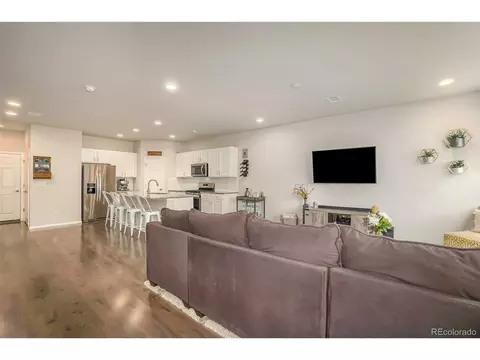 16075 E Warner Dr, Denver, CO 80239 photo 10