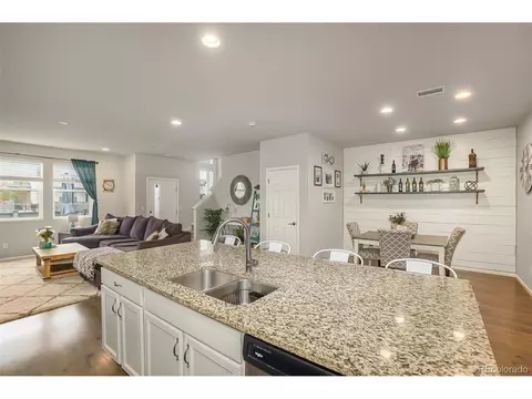16075 E Warner Dr, Denver, CO 80239 photo 16