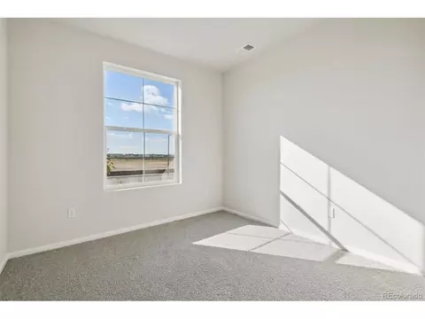 24971 E 38th Ave, Aurora, CO 80019 photo 2